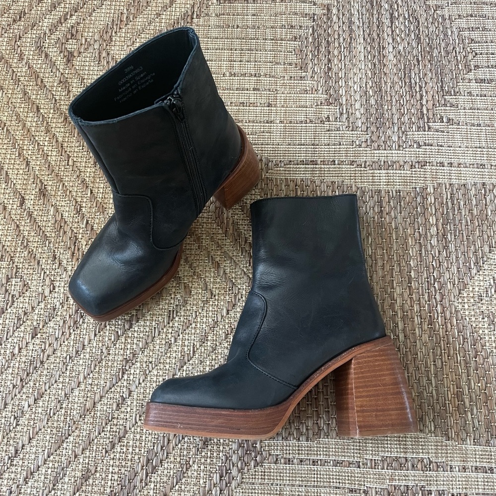 Free People Ruby Black Leather Ankle Heel Zip Up Boots